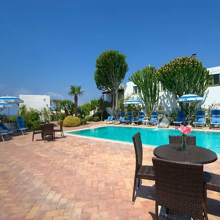 In Bb - Wellness And Total Relaxation In A Volcanic Land,