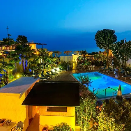 Gasthof In Bb - Wellness And Total Relaxation In A Volcanic Land, Ischia
